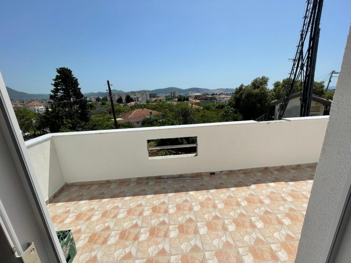 Mit-Apartments Šušanj Exteriör bild